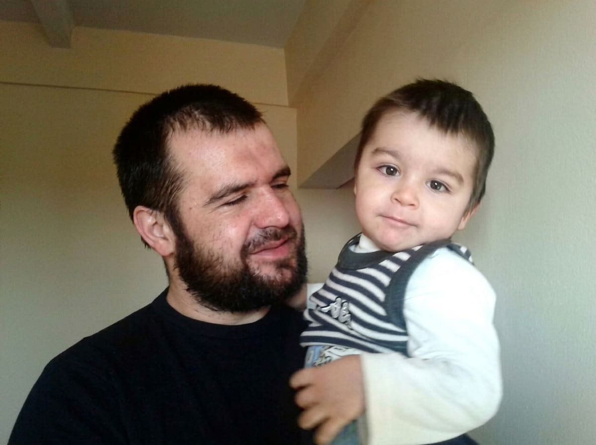 Abubakar Rizvanov with his family